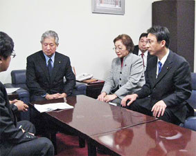 ��ƈ����􂩂Ȃ��Ł^�t�B���s���l�ݗ����̖��ŐX�@���ɗv��