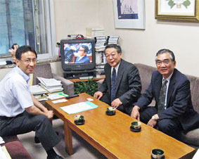 ������w�̐U���ɂ��ď���F��ʑ�w�w������v�����󂯍��k