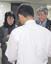 ���傤������ʎx�������Q�Ҏ����x���@�̔p�~�ƐV�@����ً̋}�v�]�������A���k