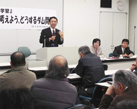 �Ȗ؁^�_�����̊w�K��