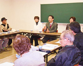 ��ʁ^����R���㉇��⏊��k��n��̏W��ɎQ��